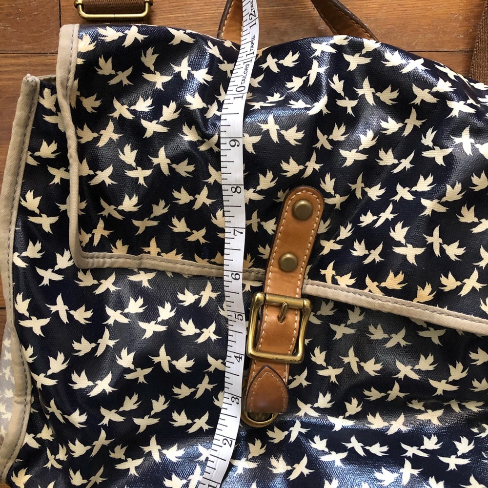 Waterproof Fossil messenger bag - Picture 2 of 12